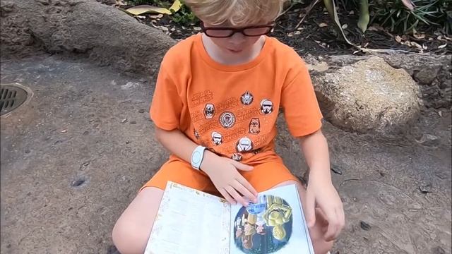 Story Reading: I am a Droid смотреть онлайн