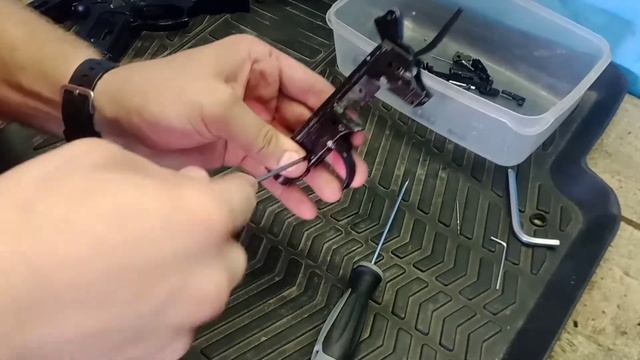 Полная разборка и сборка Gletcher TAR92 (Beretta) смотреть онлайн