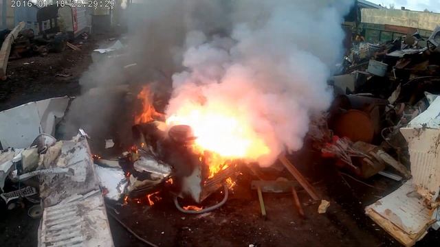 Испытание огнетушителя СОТ-5М..не потушил облом.. смотреть онлайн