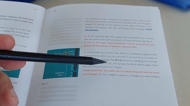 Arduino Uno blinking in-built LED with a (modified) "Blink" sketch.LED l смотреть онлайн