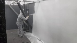 Покраска стен безвоздушным краскопультом от аппарата Yokiji 120
