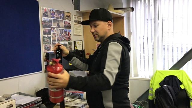 Быстросъёмные крепление огнетушителя для Вашего мотовездехода смотреть онлайн