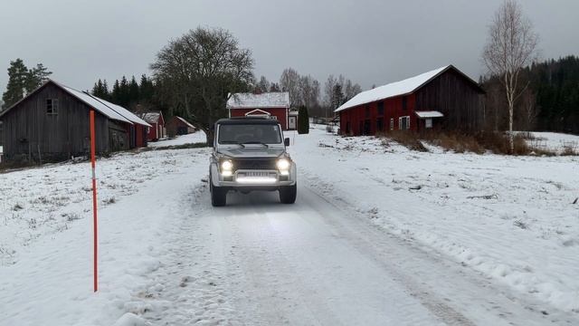 Köp Mercedes-Benz Geländewagen 290 GD på Klaravik смотреть онлайн