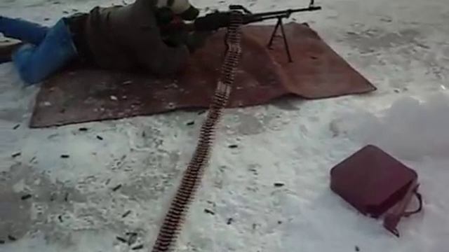 Отстрел ленты на 250 патронов из ПКМ смотреть онлайн