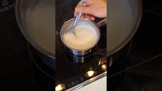 МАННАЯ КАША на молоке #shorts как в детстве смотреть онлайн