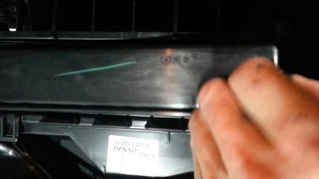 Suzuki Vitara 2016 год 1,6 бензин. Замена фильтра салона. смотреть онлайн