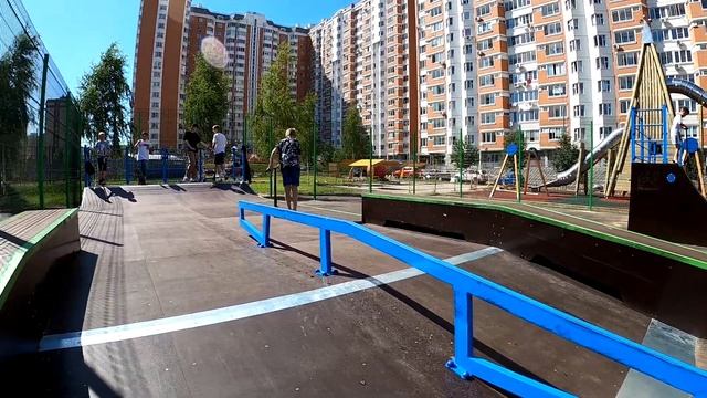 гетто скейтпарк в г.Видное - изи трюки смотреть онлайн