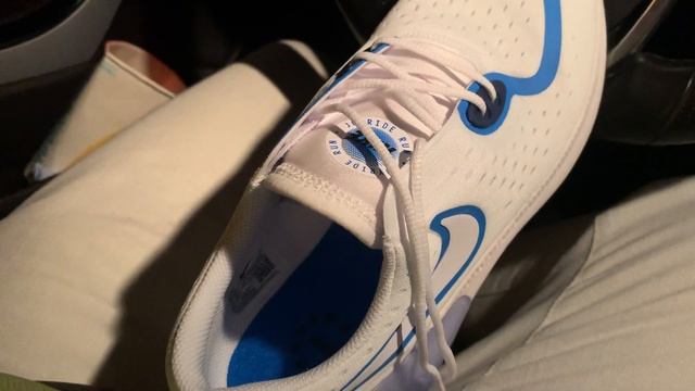 Обзор кроссовок Nike Running Joyride Dual Run смотреть онлайн