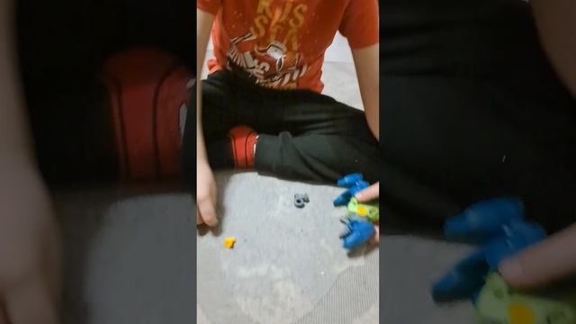 Распаковка динозавра. смотреть онлайн
