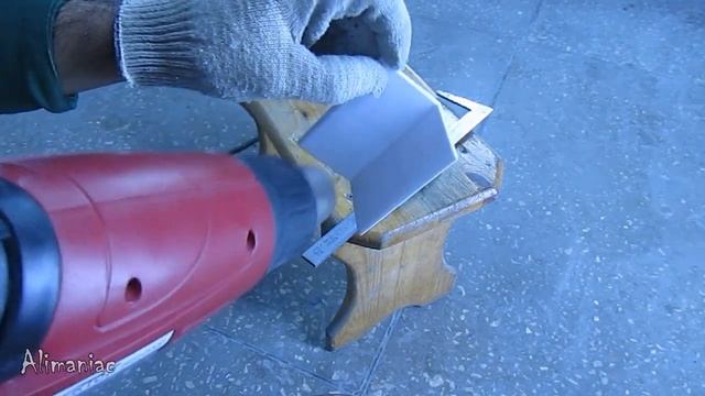 Делаем держатель для бритвы и помазка смотреть онлайн