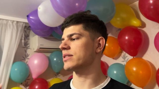 ОБОИ ИЗ 1000 ШАРОВ!