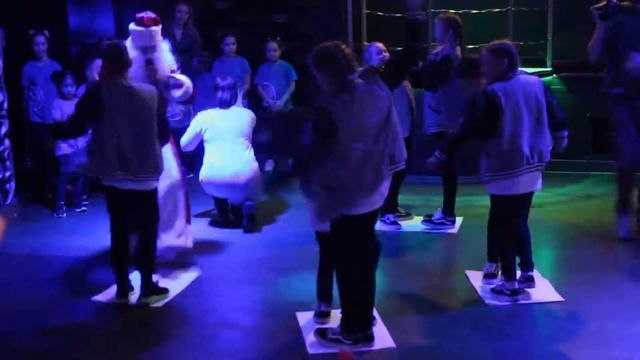 ДЕТСКАЯ НОВОГОДНЯЯ ВЕЧЕРИНКА/23.12.18 смотреть онлайн