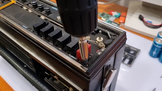 ореанда 302 - ценные радиодетали КМ конденсаторы смотреть онлайн