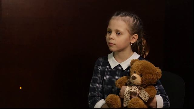 Стихотворение читает Настя Боброва смотреть онлайн