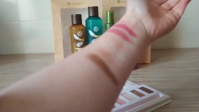 Распаковка заказа с сайта Ив Роше. Заказ №2: весенние новинки, палетка теней Hello printemps. смотреть онлайн