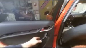 разборка задней двери  Audi Q3