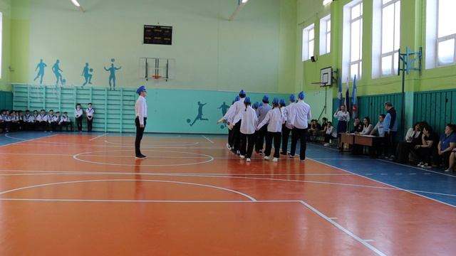 Смотр строя и песни, 8а класс. смотреть онлайн