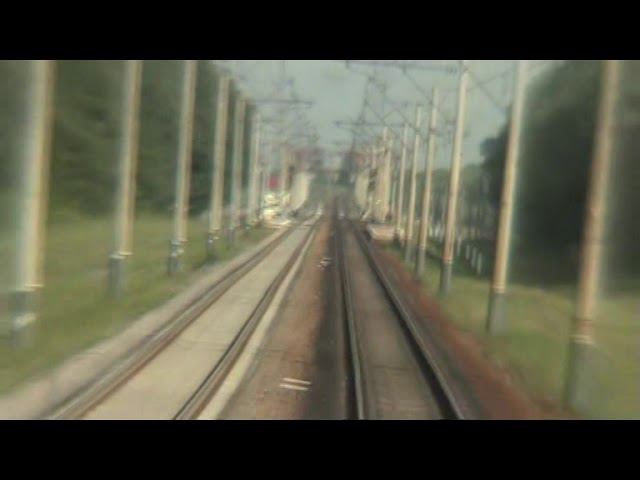 ЧС8 , ЧС7 отправление со станции.Разгон со станции и следование пассажирского поезда. смотреть онлайн