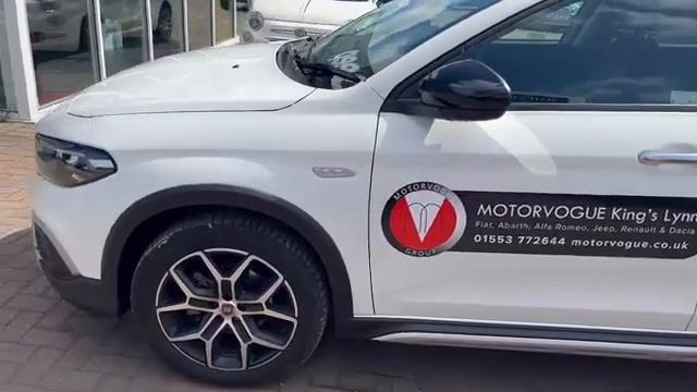 Fiat Tipo Cross - AE21HHT смотреть онлайн