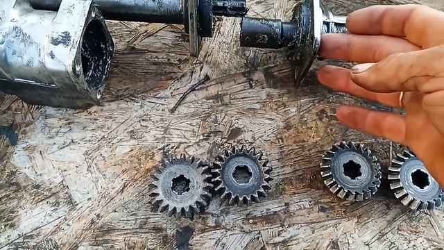 Замена шестерёнок роторной косы Заря. смотреть онлайн