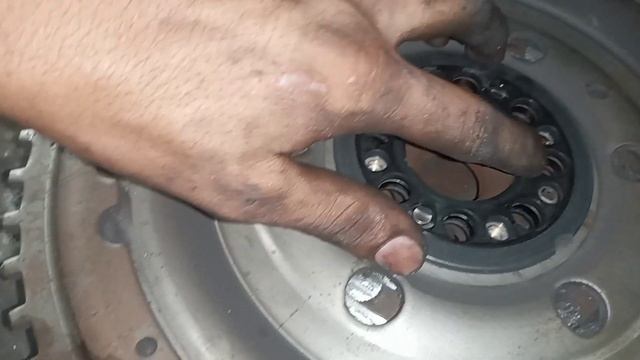 guia de volante de inercia ( volanta )nissan x trail classic 4.2 смотреть онлайн