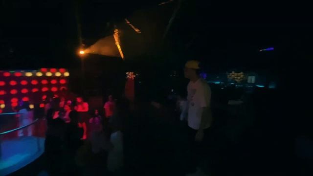 РАЗНЕСЛИ BLOCK HOUSE В КРАСНОДАРЕ?! ПРЫГНУЛ В ТОЛПУ ЛЮДЕЙ!