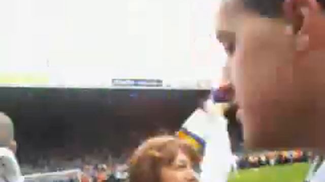 Leeds United V Bristol Rovers On Side Of Pitch смотреть онлайн