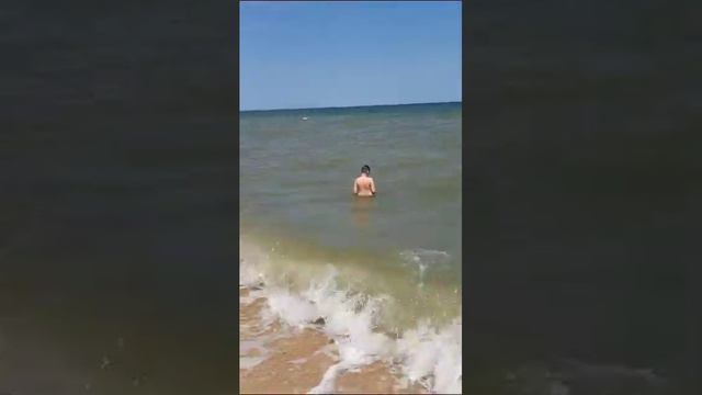 Ай да все купаться в теплом Азовском море в станице Голубицкая смотреть онлайн