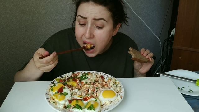 10 ЯИЦ яичница ГОТОВИМ ВМЕСТЕ | 10 EggS Cooking Together  |Eeating Show | 먹방