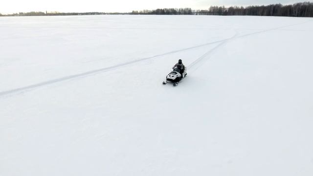 Обзор и тест-драйв BRP Lynx Yeti Pro Army V-800 (с чего слизан Stels Viking) смотреть онлайн