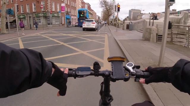 CUM SA FACI BANI CU BICICLETA IN LOCKDOWN смотреть онлайн
