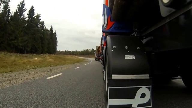 ЖЕСТЬ! ТОРМОЗА ШВЕДСКИХ ГРУЗОВИКОВ!! НАШИМ ТАКОЕ И НЕ СНИЛОСЬ НИКОГДА! смотреть онлайн