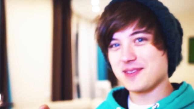 ИВАНГАЙ ПОЛУЧИЛ БРИЛИАНТУВУЮ КНОПКУ смотреть онлайн