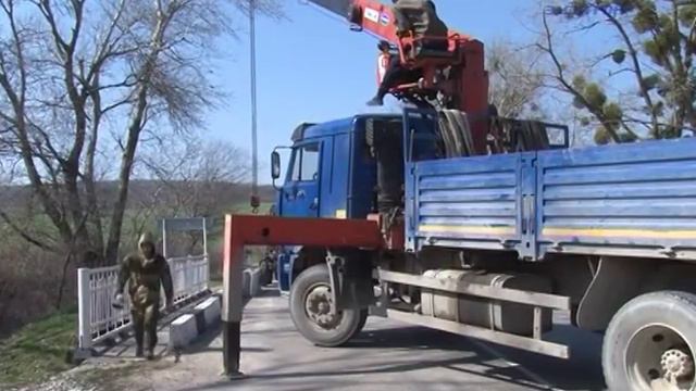 В Крымском районе на неопределенное время закрыли мост краевого значения. смотреть онлайн