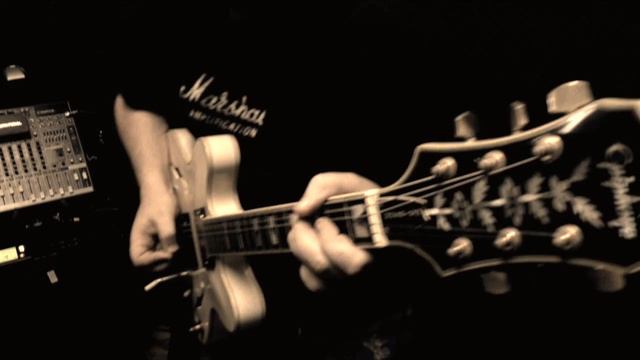Fred Guitar Maniac - Epiphone Sheraton II - Ten Years After (Alvin Lee) - Going Home (By Helicopter смотреть онлайн