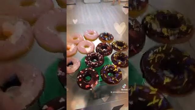 вкусные пончики в духовке без дрожжи ?? рецепт на инста @sarmanova_zhadyra смотреть онлайн