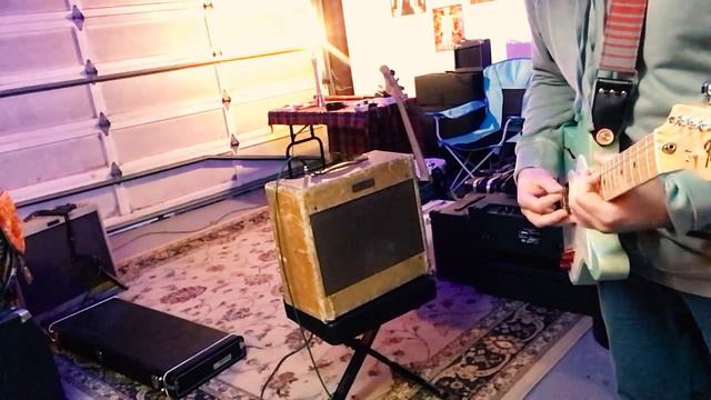 1954 Fender 5C3/5D3 Crossover Tweed Deluxe смотреть онлайн