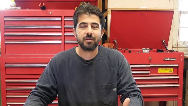 5 Symptoms of Low Transmission Fluid - How to Avoid Expensive Transmission Repair Bills смотреть онлайн