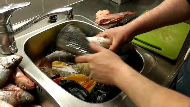 Как правильно разделывать и филировать рыбу! смотреть онлайн