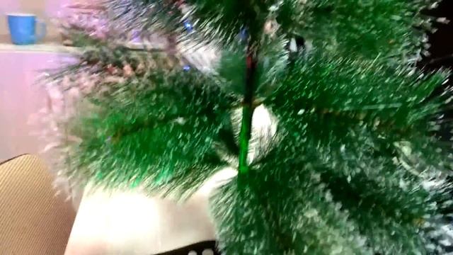 Сосна с инеем и шишками 60 сантиметров смотреть онлайн