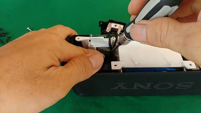 Sửa Loa Bluetooth Sony XB3 cực đơn giản смотреть онлайн