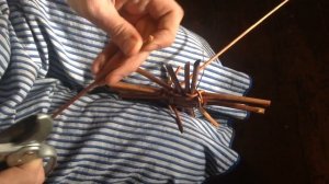 Как сплести донышко из лозы.Ч.2.Подробный видеоурок.