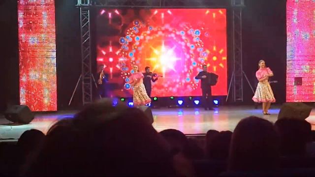 Ришат Тухватуллин - Эй кызлар, йолдызлар смотреть онлайн