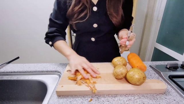 집밥브이로그) 살짝 찜했어 난 ?찜닭 먹방, 계란찜, 닭볶음탕, 베이글, 쪽파크림치즈, 매운찜닭 |식자재 마트 장보기 | 무인도에 어느날 떨어져도 찜닭이지, 요리브이로그?(ENG смотреть онлайн