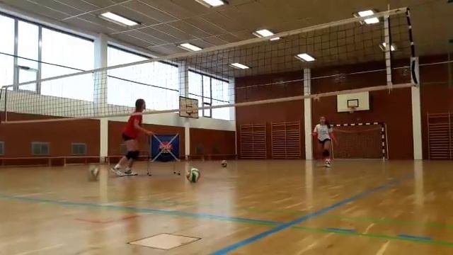 Волейбол. Либеро. Немецкая школа. Тренировка смотреть онлайн