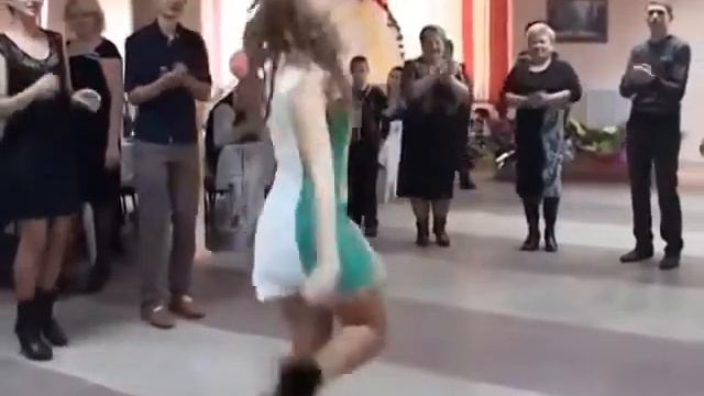 Вот как надо танцевать на русскую свадьбу480px смотреть онлайн