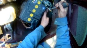 ВАЗ 2107,04,05 ИНЖЕКТОР, ДВИГАТЕЛЬ ГЛОХНЕТ ПРИ ВКЛЮЧЕНИИ СВЕТА ИЛИ ПЕЧКИ