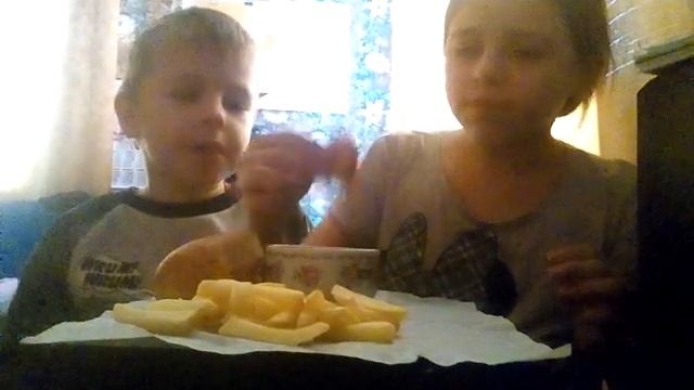 Картошка фри, хот-дог/МУКБАНГ/НЕ АСМР/ АСМР ТВ смотреть онлайн