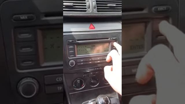 Вводим код разблокировки на магнитоле code safe Volkswagen RCD200 RCD210 RCD220 RCD300 RCD310 RCD51 смотреть онлайн