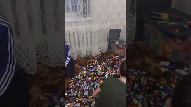 Из старого Lego собрали что смогли дети смотреть онлайн
